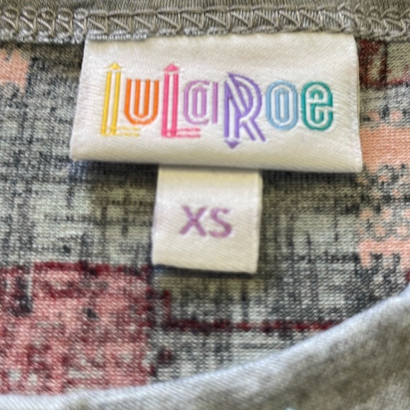 LulaRoe Abstract Printed Randy Top-#R-9 - Picture 12 of 12